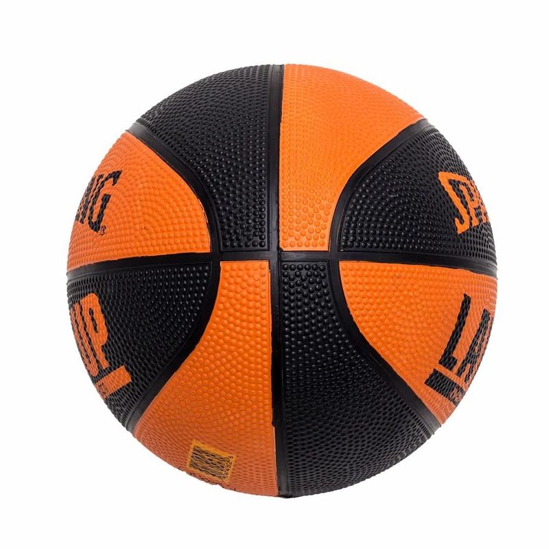 Mini-Bola-de-Basquete-Laranja-e-Preta-Spalding-Lay-Up-132221