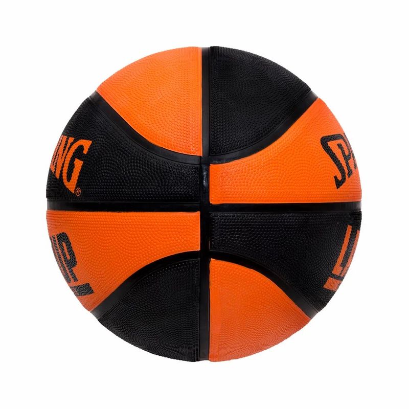 Bola-de-Basquete-Laranja-e-Preta-Spalding-Lay-Up-132231