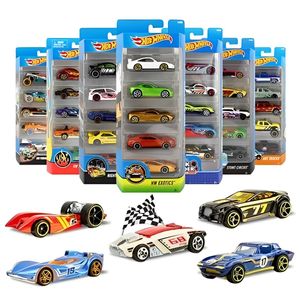 Carros Básicos Hot Wheels Mattel com 5 unidades (Produto Sortido)