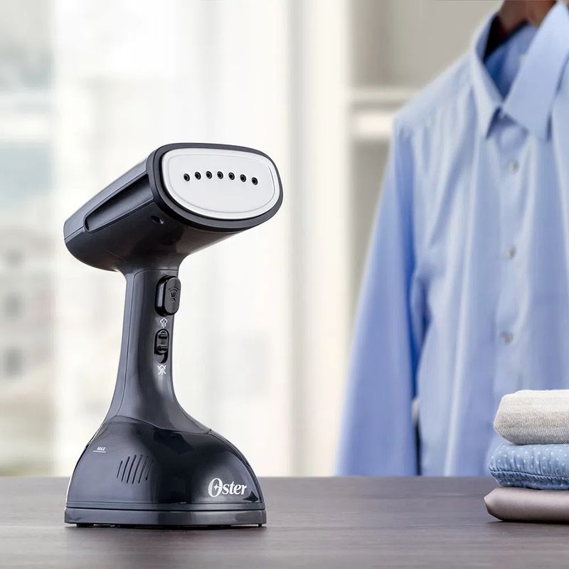 Passadeira-a-Vapor-Portatil-Oster-1200W-127V-138647