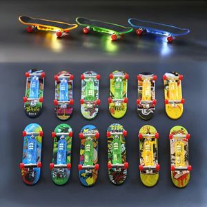 Skate de Dedo com Led Nettoy Tech Deck (Produto Sortido)