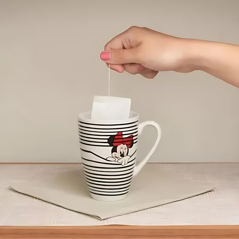 Caneca-de-Porcelana--Disney-Minnie-List-350ml-158914