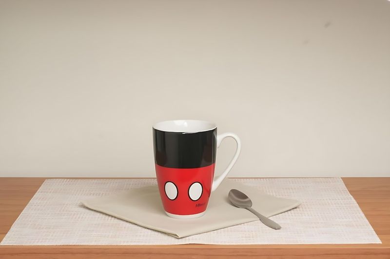 Caneca-de-Porcelana--Disney-Roupa-Mickey-350ml-158916