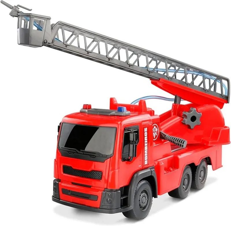 Caminhao-de-Bombeiro-Brutale-com-Lanca-Agua-Roma-160631