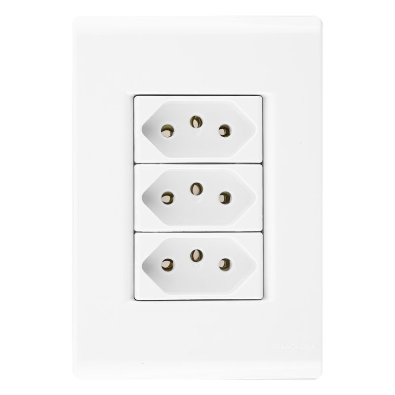 TomadaTripla2pinos+Terra10ATramontinaLiz-28376