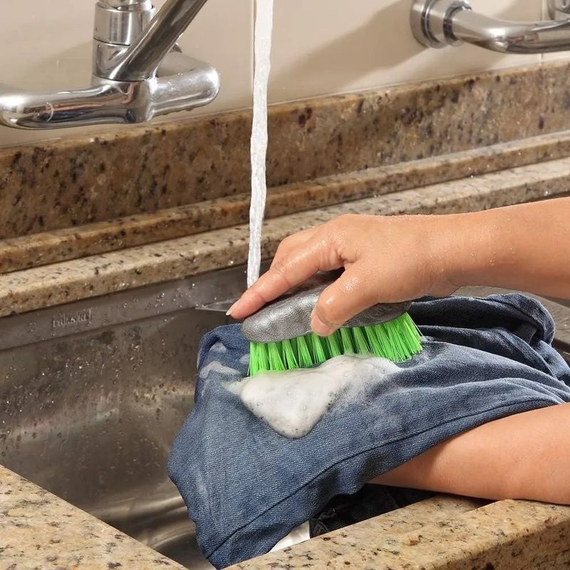 EscovaMultiusopararoupaAlklinAnatomica-159016